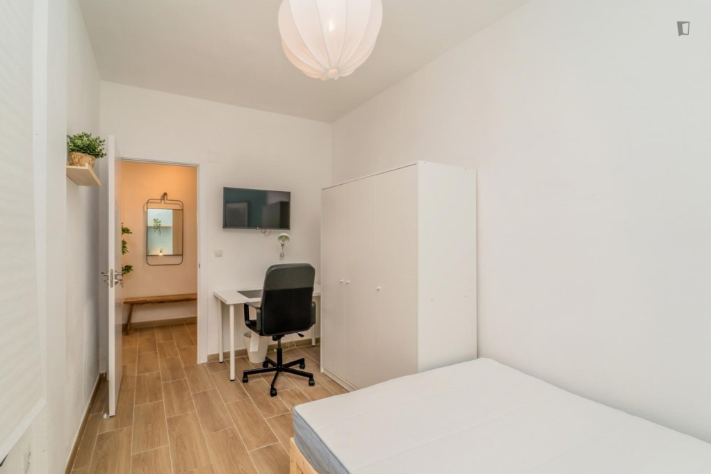 Great looking single bedroom in a property with balcony - Valladolid - chambre - ImmoJeune