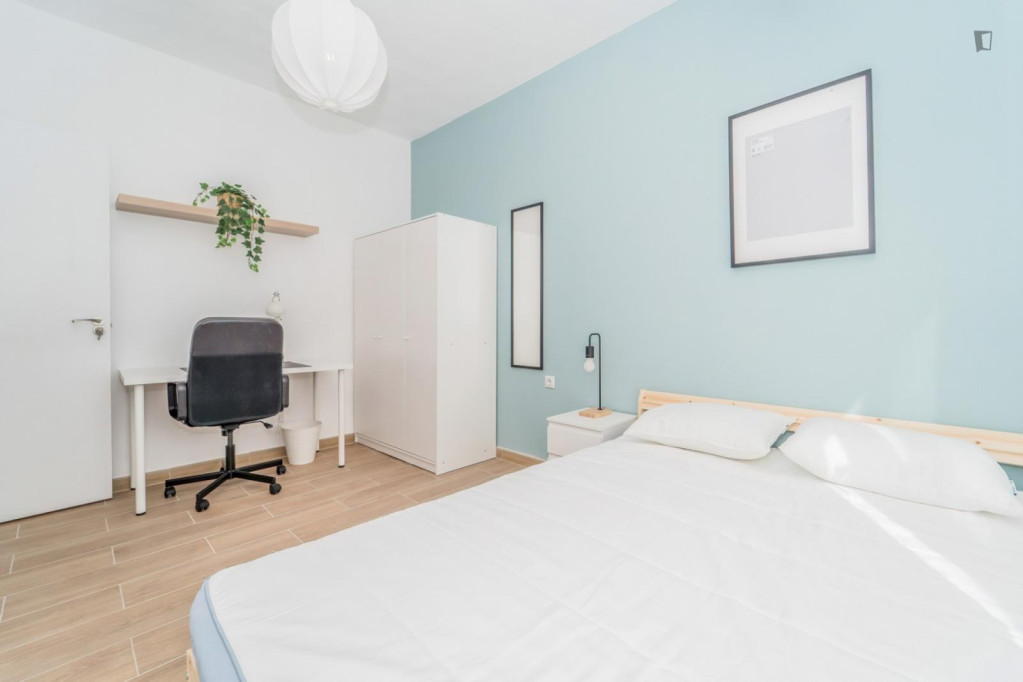 Attractive single bedroom in a property with balcony - Valladolid - chambre - ImmoJeune