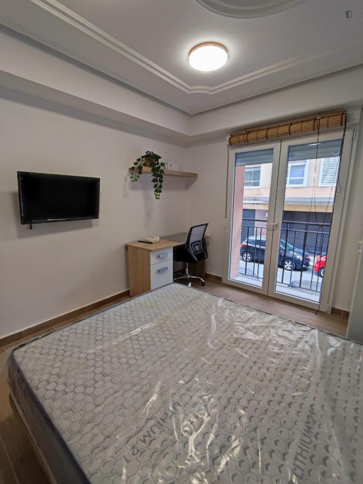 Attractive single bedroom - Alicante - chambre - ImmoJeune