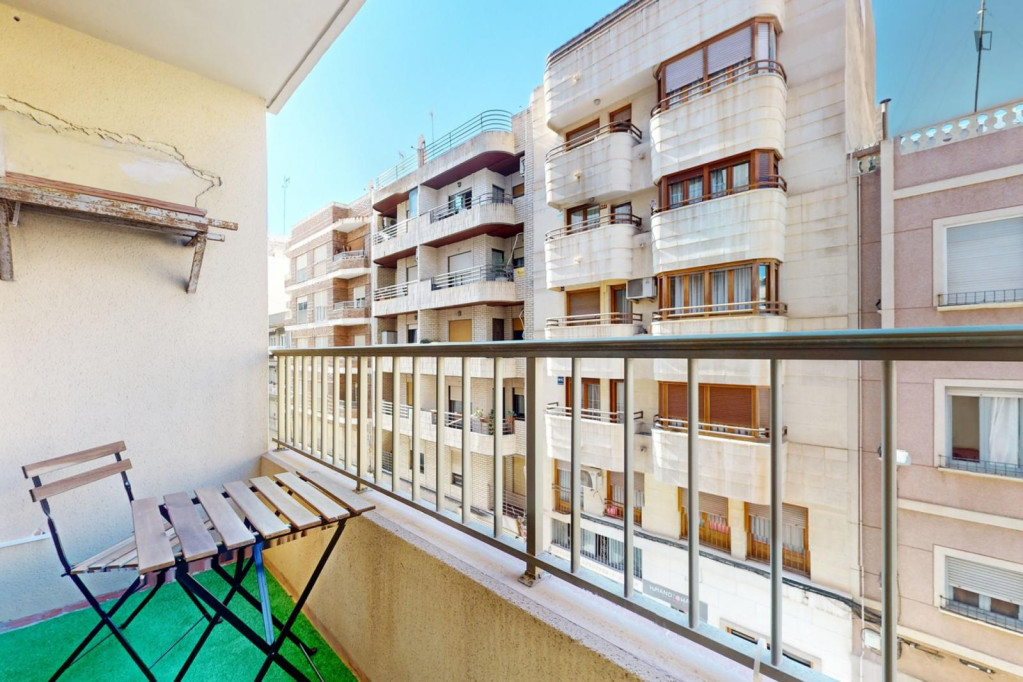 Cozy single bedroom with balcony - Alicante - chambre - ImmoJeune