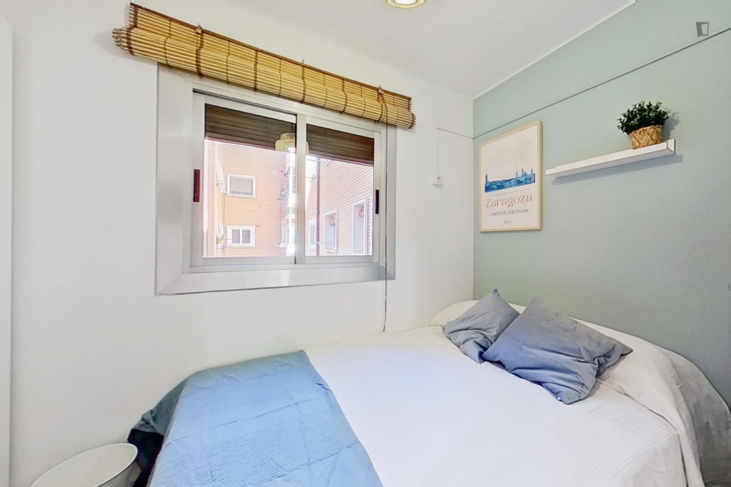 Appealing single bedroom - Zaragoza - chambre - ImmoJeune