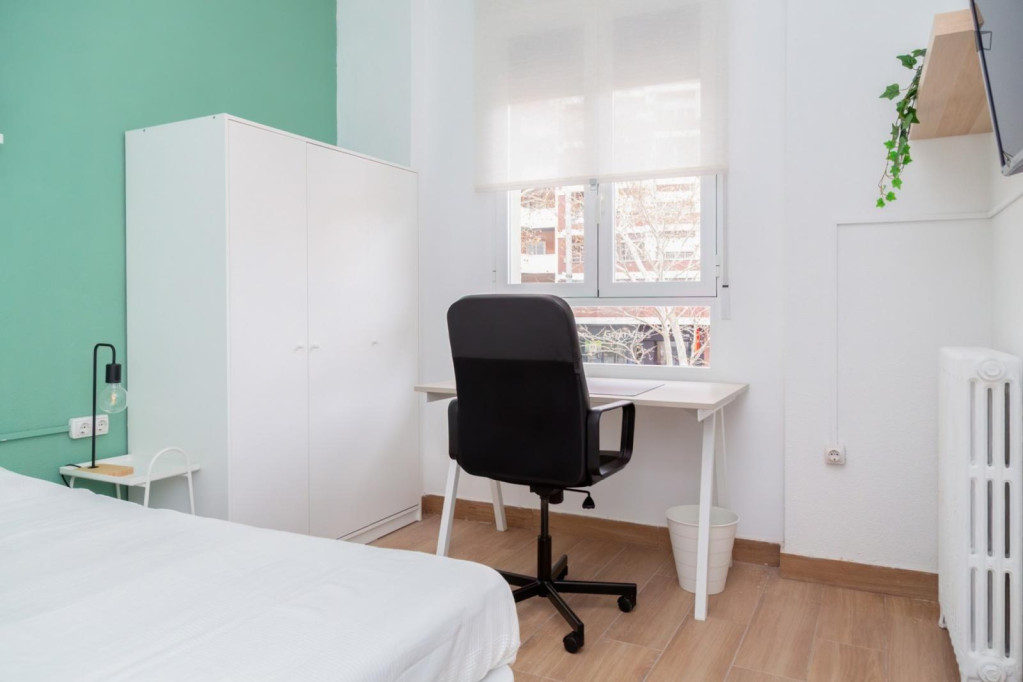 Great looking single bedroom - Zaragoza - chambre - ImmoJeune