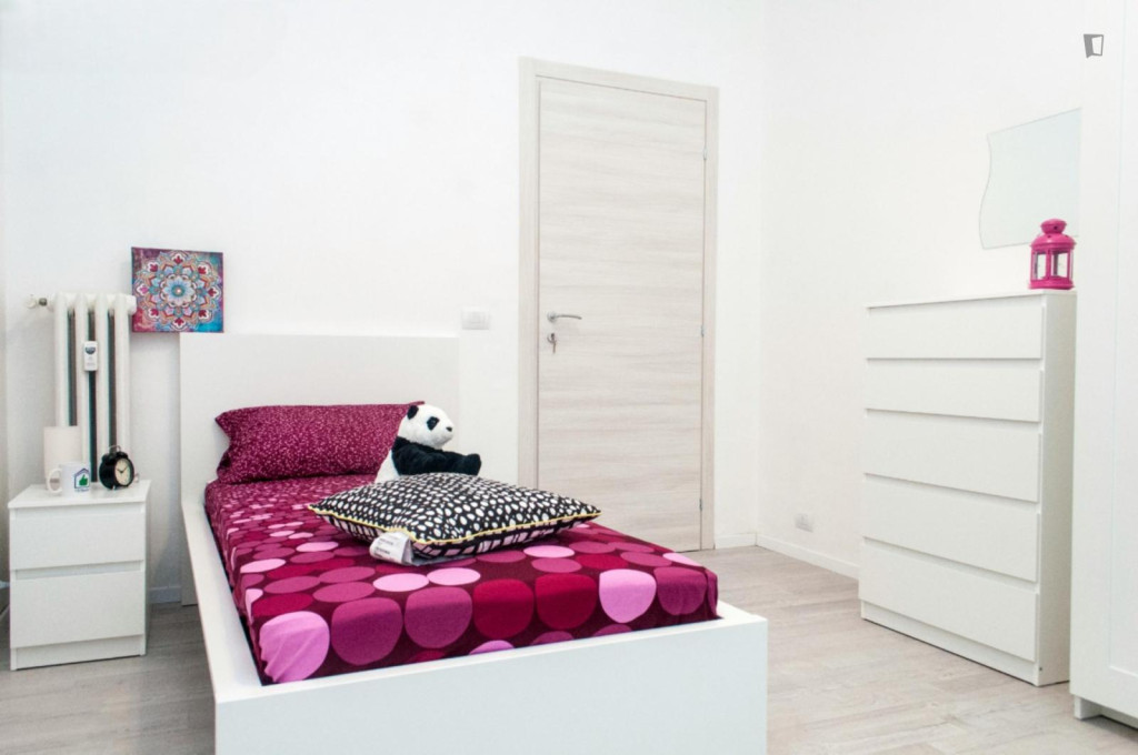Bright single bedroom in Borgo Filadelfia - Turin - chambre - ImmoJeune