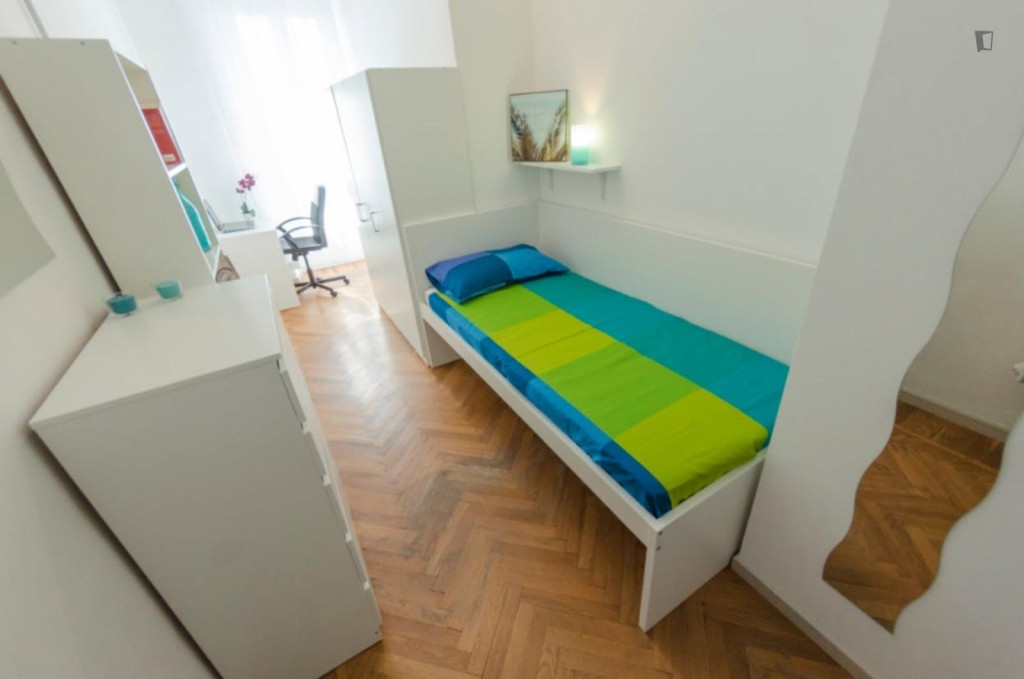 Lovely single bedroom in Borgo Filadelfia - Turin - chambre - ImmoJeune