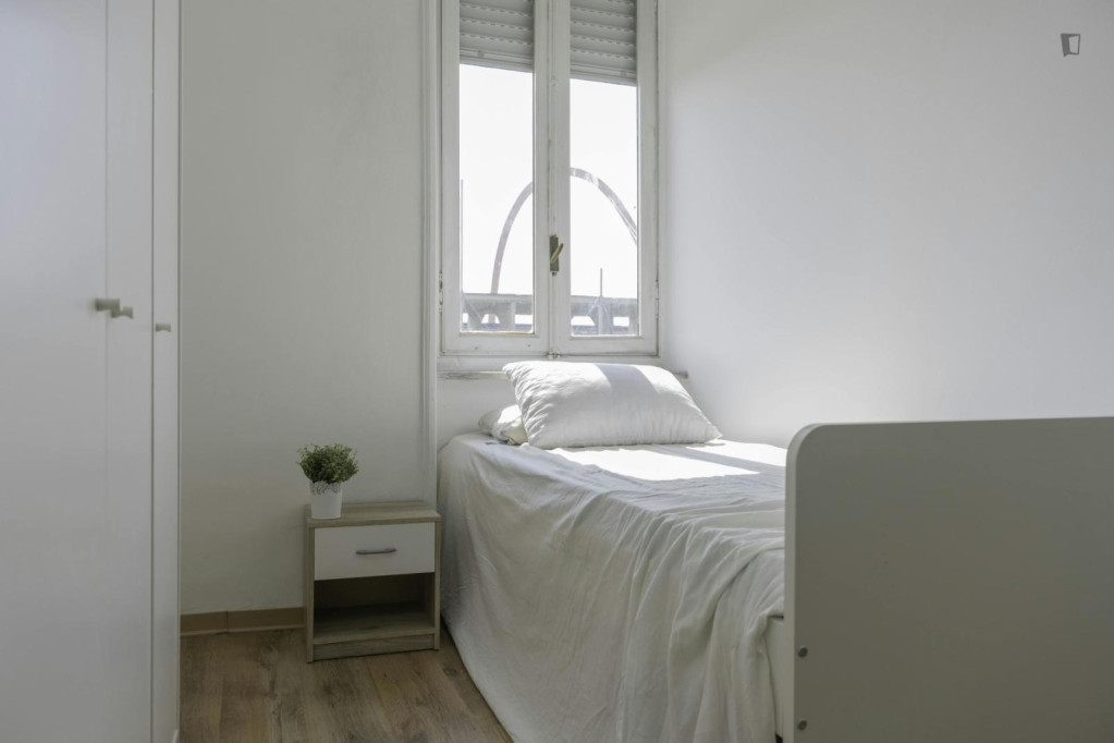 Spacious single bedroom in Borgo Filadelfia - Turin - chambre - ImmoJeune