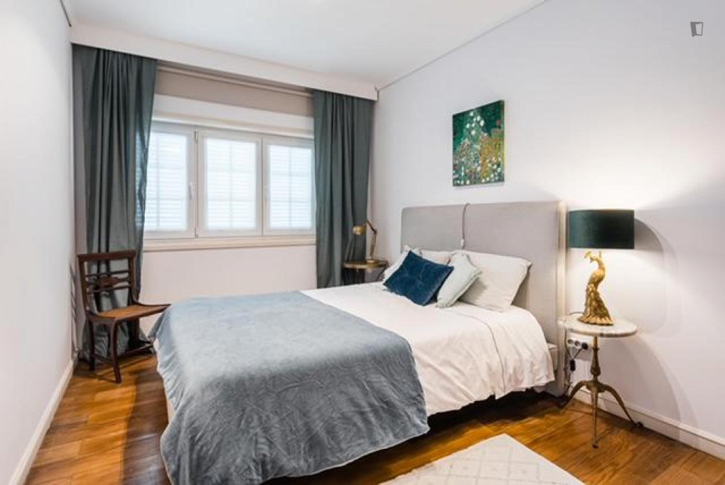 Amazing double bedroom close to the beach - Vila Nova de Gaia - chambre - ImmoJeune