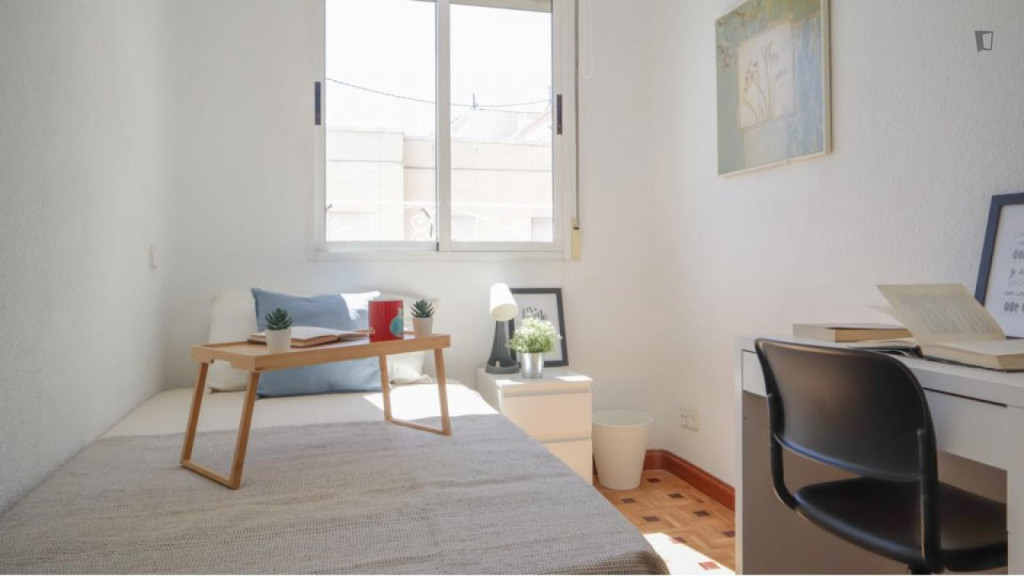Very cool single bedroom in Concepción - Madrid - chambre - ImmoJeune