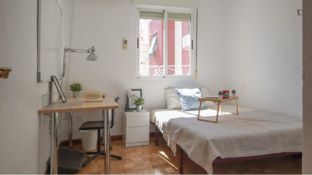 Appealing single bedroom near the Parque El Calero - Madrid - chambre - ImmoJeune
