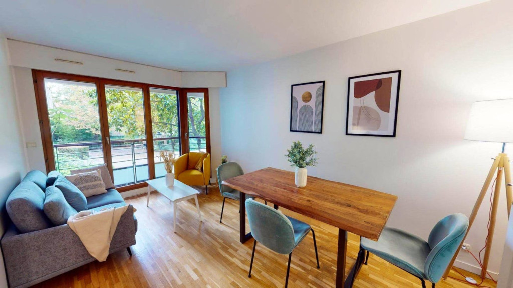 Urban Styled Apt. near Issy-le-Moulineaux