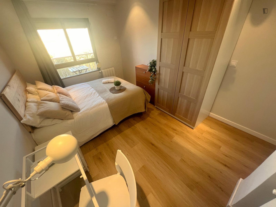 Excellen double bedroom in Mont-Olivet - Valence - chambre - ImmoJeune