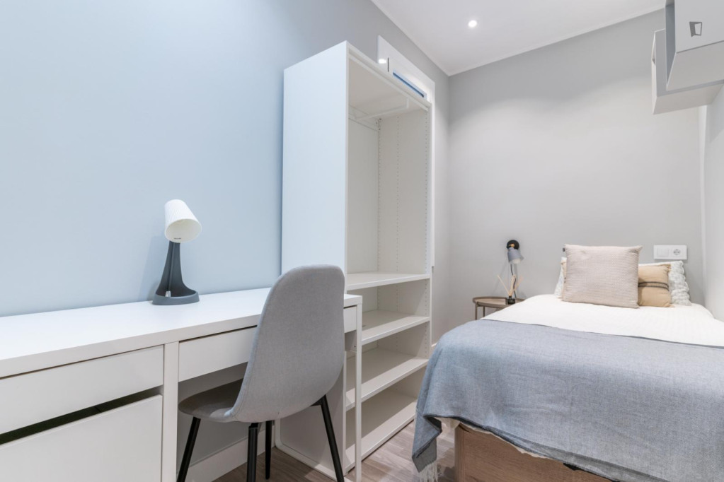 Lovely single bedroom near Parc de Monterols - Barcelone - chambre - ImmoJeune