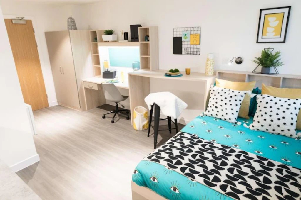 Holden Court - Brighton - chambre - ImmoJeune