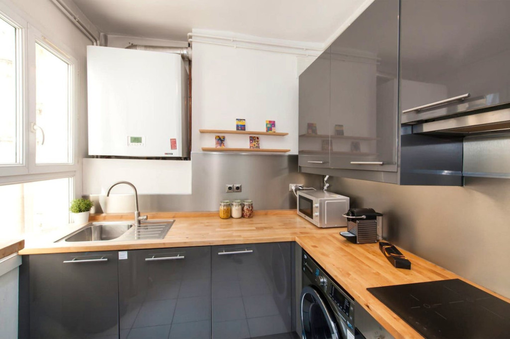 4-Bed Apartment on boulevard de Magenta