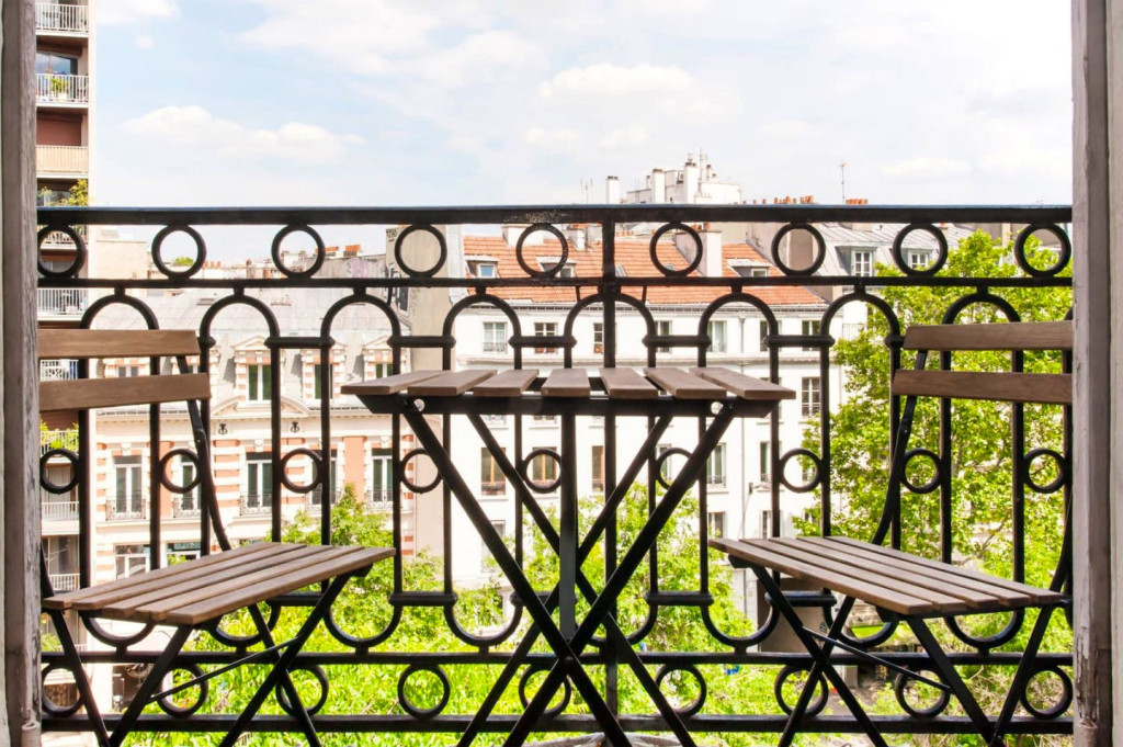 4-Bed Apartment on boulevard de Magenta