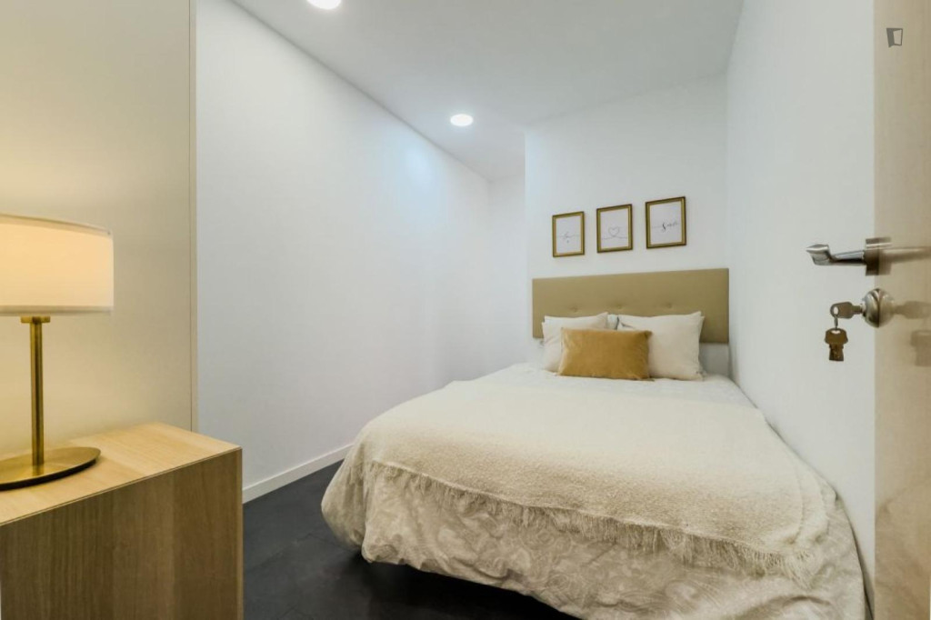 Inviting double bedroom near EU Business School - Barcelone - chambre - ImmoJeune