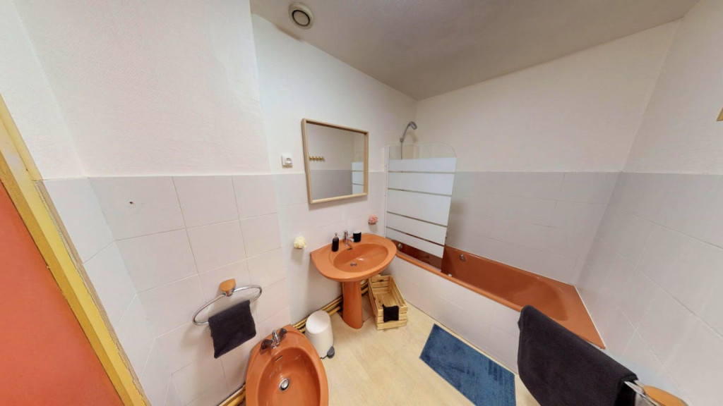 Lovely Luxury Apt. near Centre Historique and close by Comedie