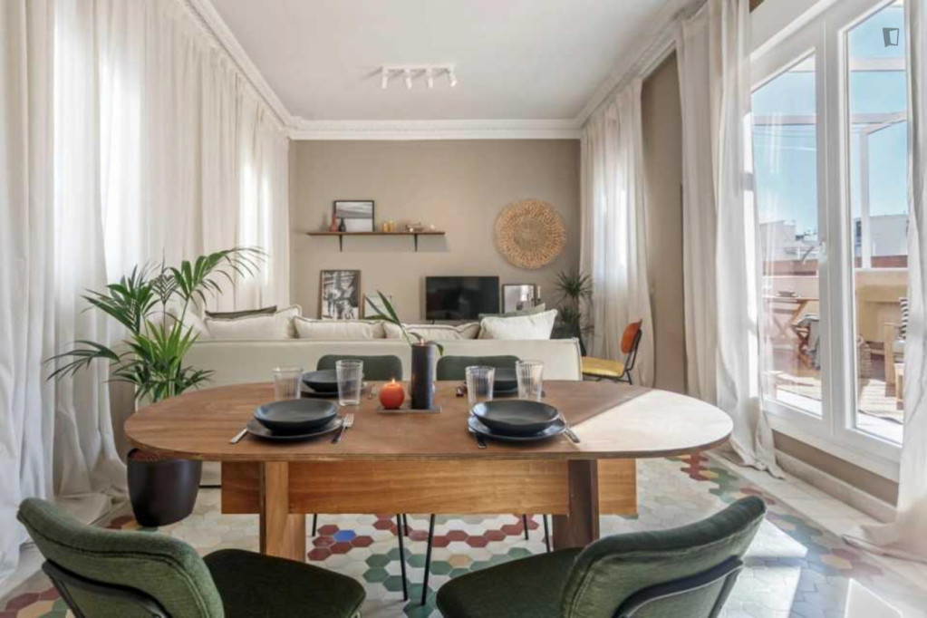 Bright apartment in the heart of Chamberi - Madrid - chambre - ImmoJeune