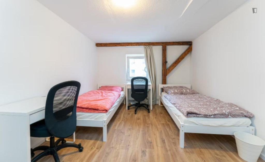 Bed in a twin bedroom in Spandau - Berlin - chambre - ImmoJeune