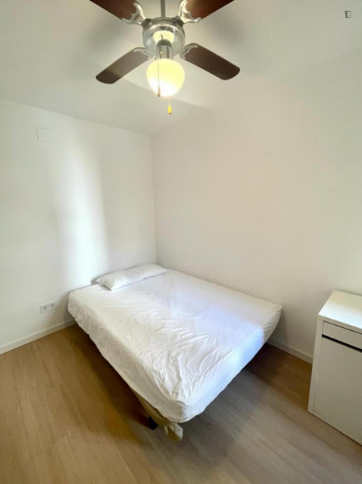 Inviting double bedroom in Benimaclet - Valence - chambre - ImmoJeune