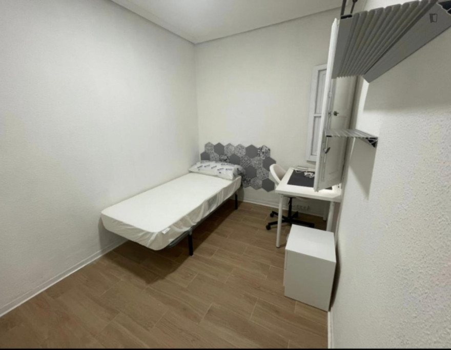 Cozy Single Bedroom close to CEU - Castello de la Plana - chambre - ImmoJeune