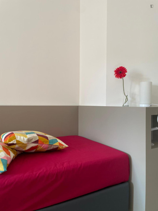 Bed in a cosy shared bedroom close to Università Statale - Milan - chambre - ImmoJeune