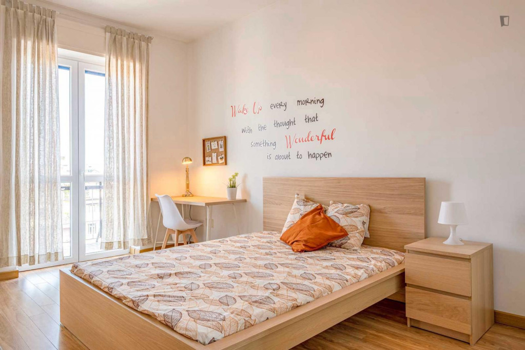 Charismatic double bedroom close to Corvetto metro station - Milan - chambre - ImmoJeune