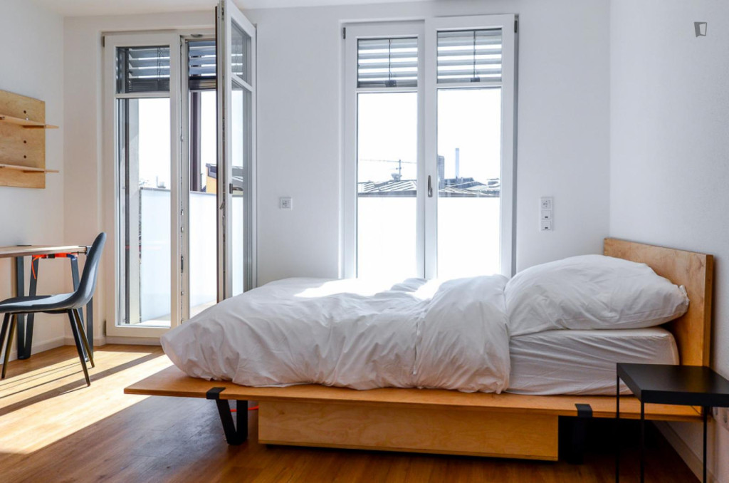 Double bedroom in a stunning apartment of 3 bedrooms in Sendling - Munich - chambre - ImmoJeune