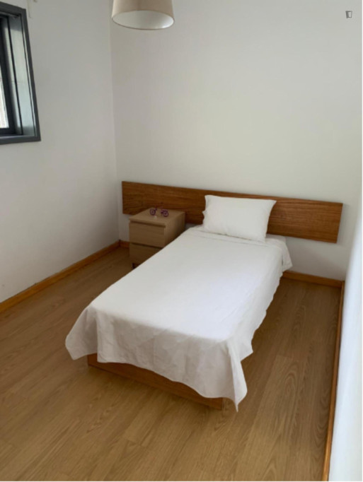 Nice Single Bedroom close to FEP - Porto - chambre - ImmoJeune