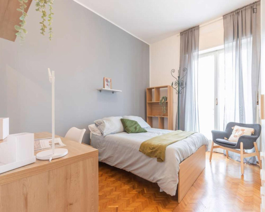 Inviting double bedroom in Saint Rita - Turin - chambre - ImmoJeune