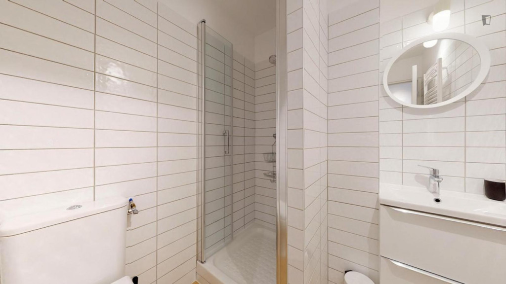 Cool double ensuite bedroom close to École des ponts ParisTech