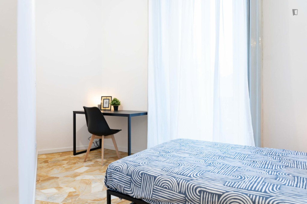 Single bedroom with a balcony, in Città Studi - Milan - chambre - ImmoJeune