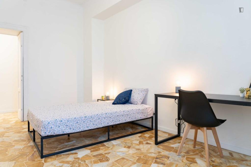 Neat single ensuite bedroom in Città Studi - Milan - chambre - ImmoJeune