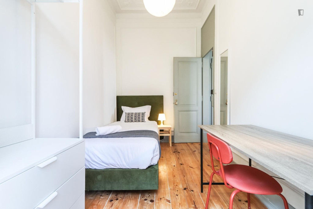 Cute Bedroom In Campo De Ourique - Lisbonne - chambre - ImmoJeune