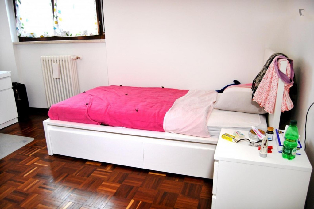 Bright single bedroom near Parco Nord Milano - Milan - chambre - ImmoJeune
