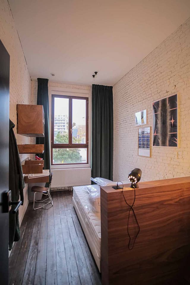 Warm stylish residence in a vibrant community near Central Station