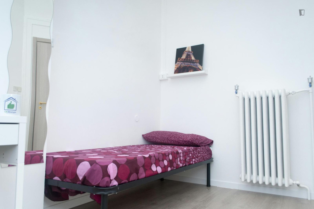 Inviting single bedroom near Bernini metro station