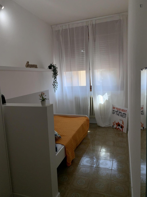 Pleasant single bedroom in the centre of Trento - Trento - chambre - ImmoJeune