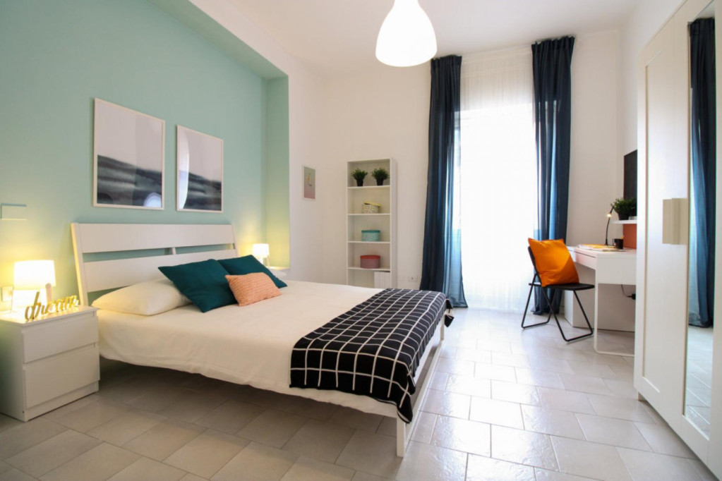 Splendid double bedroom in Porta Milano - Brescia - chambre - ImmoJeune