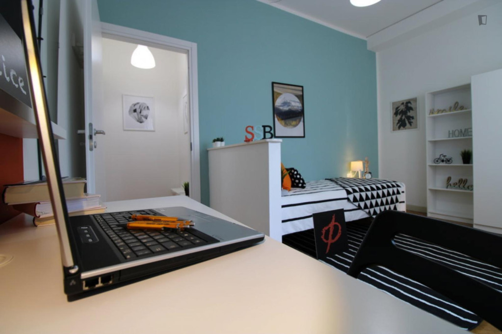 Student-friendly single bedroom near Parco dell'Acqua - Brescia - chambre - ImmoJeune