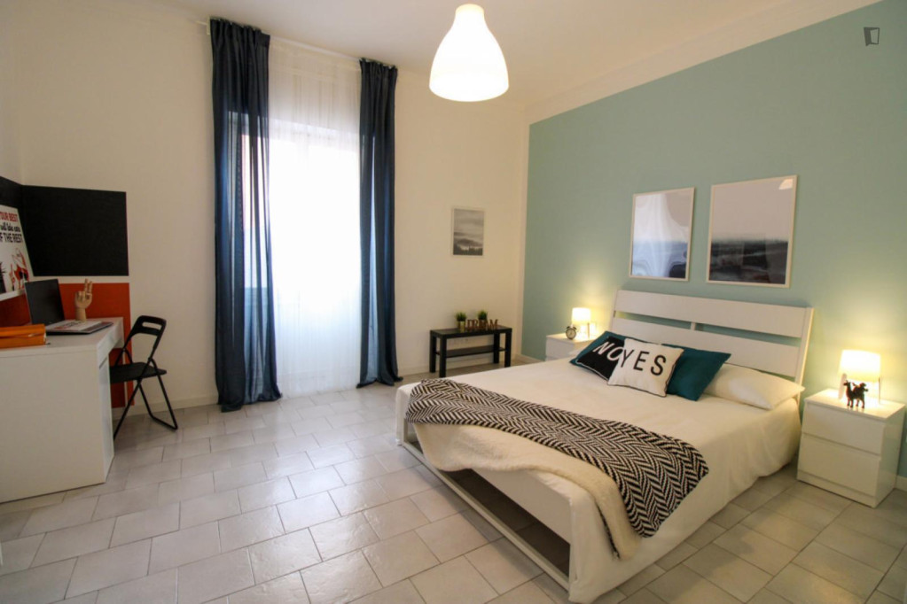 Large double bedroom in Porta Milano - Brescia - chambre - ImmoJeune
