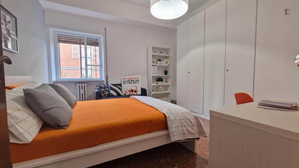 Excellent double bedroom in Ardeatino - Rome - chambre - ImmoJeune