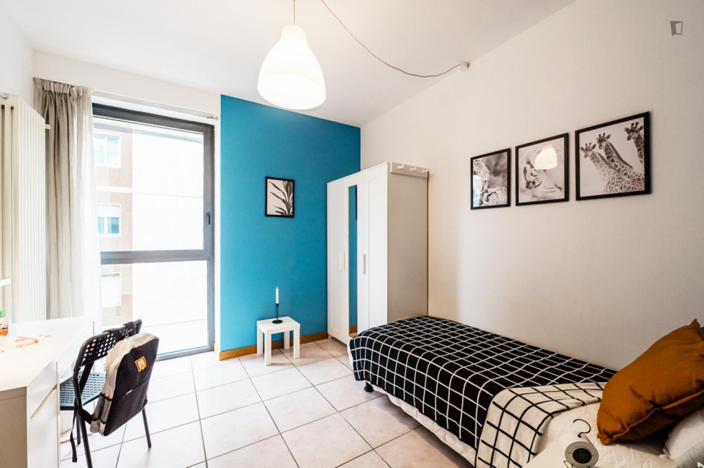 Neat and cosy single bedroom in Stazione - Bergamo - chambre - ImmoJeune