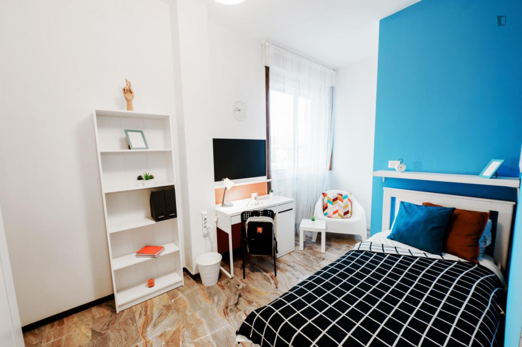 Homely single bedroom near Parco Marenzi - Bergamo - chambre - ImmoJeune