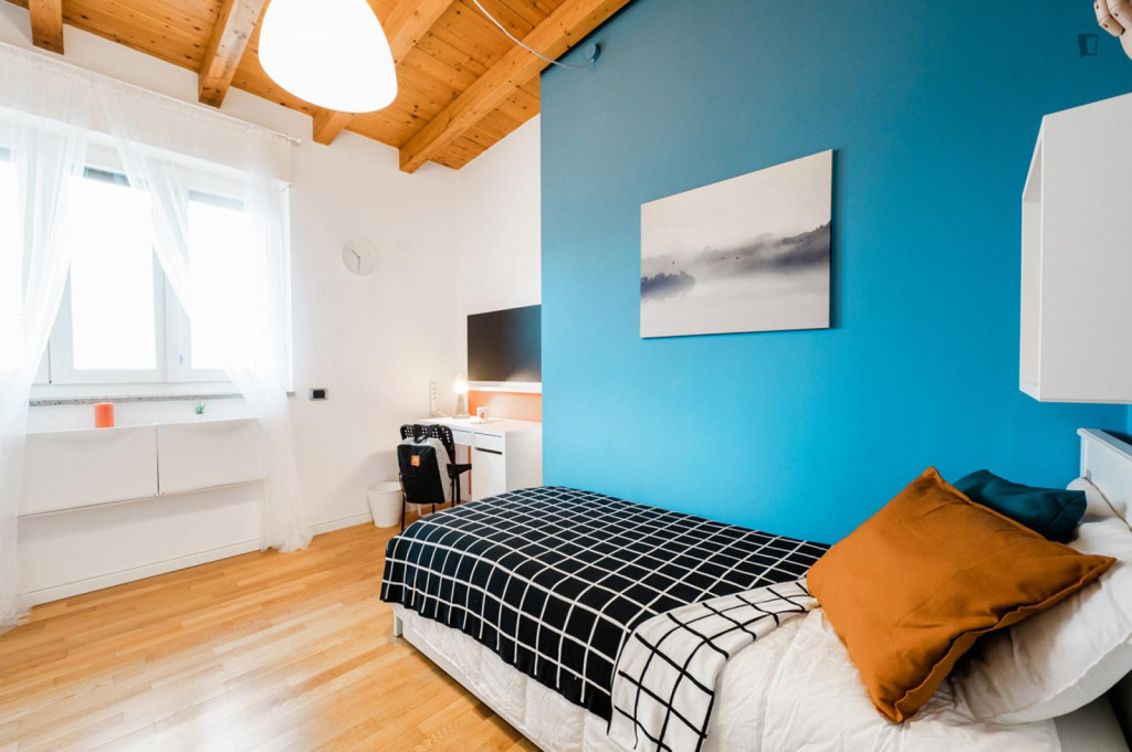 Inviting single bedroom near Città Alta - Bergamo - chambre - ImmoJeune