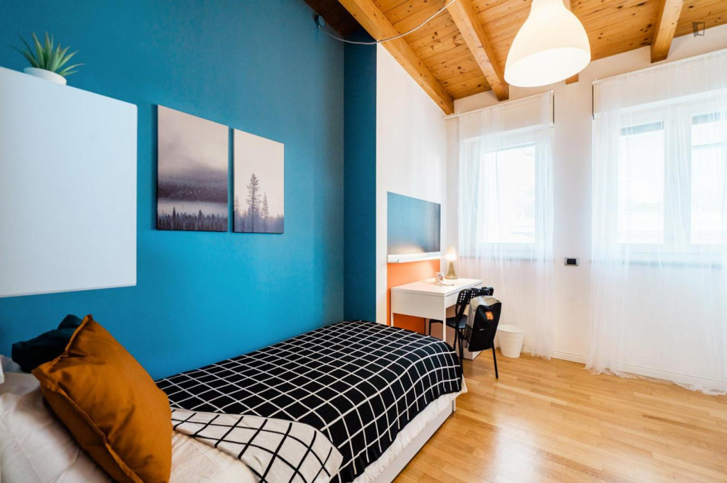 Elegant single bedroom near Città Alta - Bergamo - chambre - ImmoJeune
