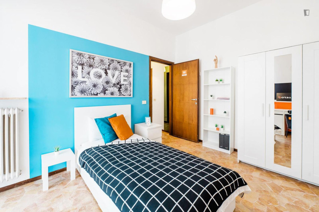 Tasteful single bedroom near Parco Marenzi - Bergamo - chambre - ImmoJeune