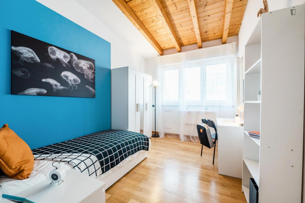 Charming single bedroom close to Città Alta - Bergamo - chambre - ImmoJeune