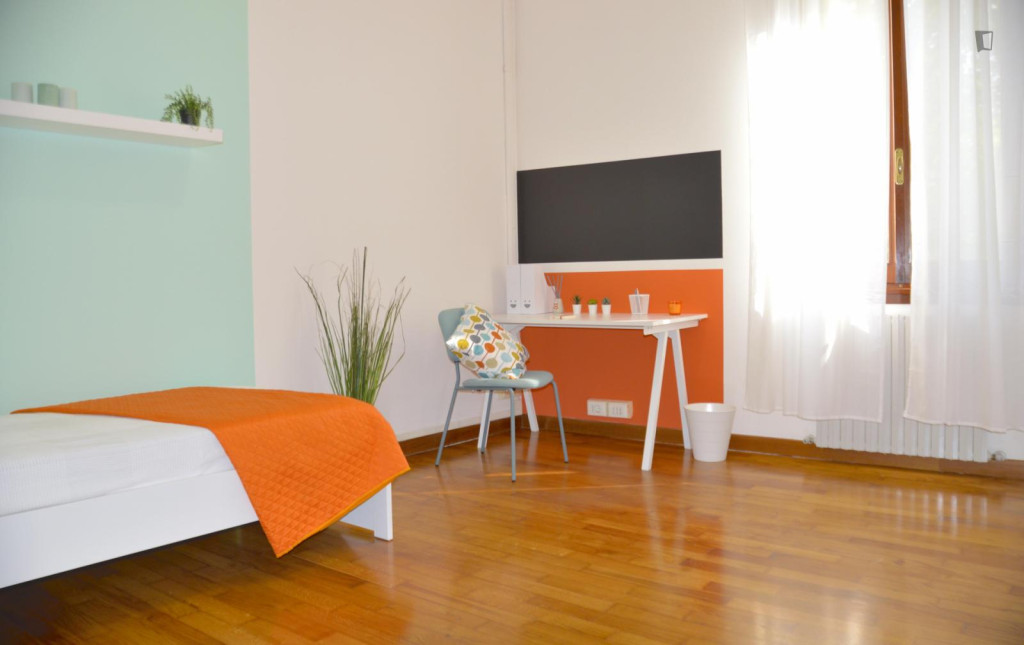 Cute single bedroom in the centre of Modena