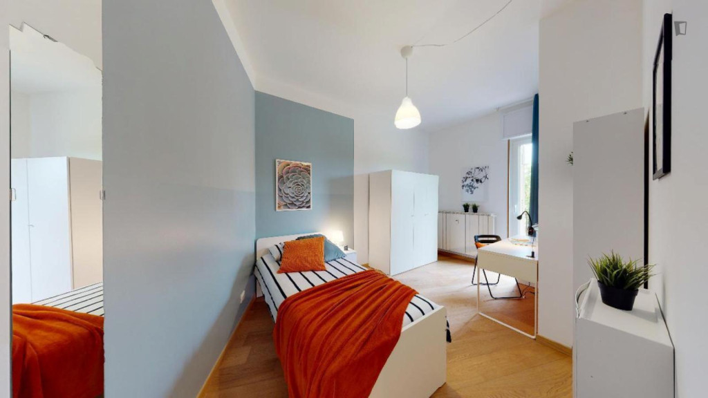 Breezy single bedroom in Mompiano - Brescia - chambre - ImmoJeune