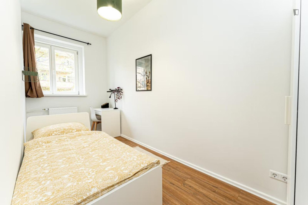 Bright single room in welcoming shared flat in Steglitz - Berlin - chambre - ImmoJeune